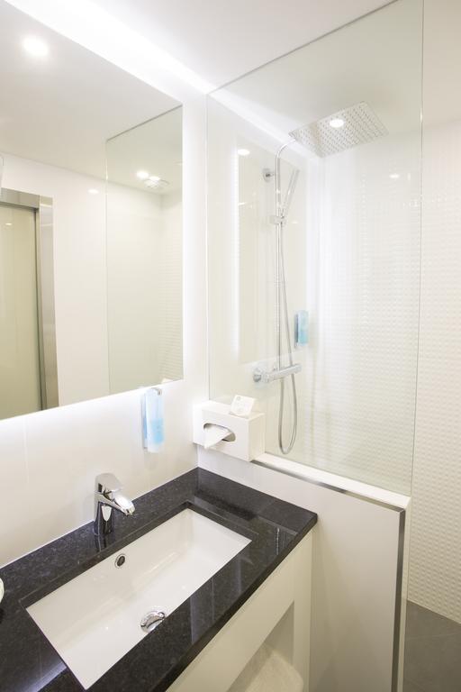 Privilege Room